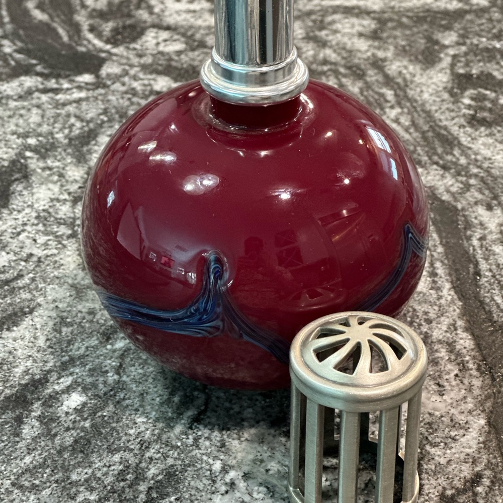La-tee-da ceramic diffuser- beautiful colors- burgundy and blue pewter accent
